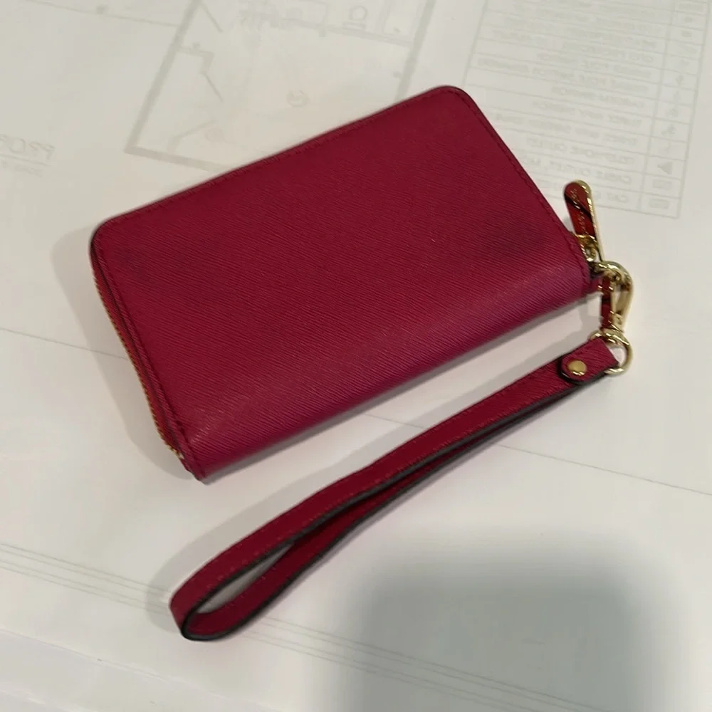 Michael Kors Pink Clutch Elegant Leather Wristlet